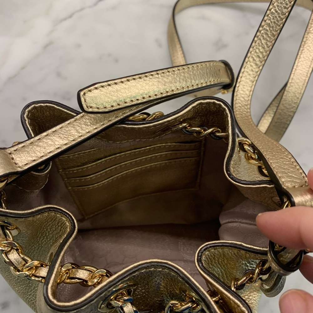 Michael Kors Frankie Drawstring Crossbody - Picture 3 of 8